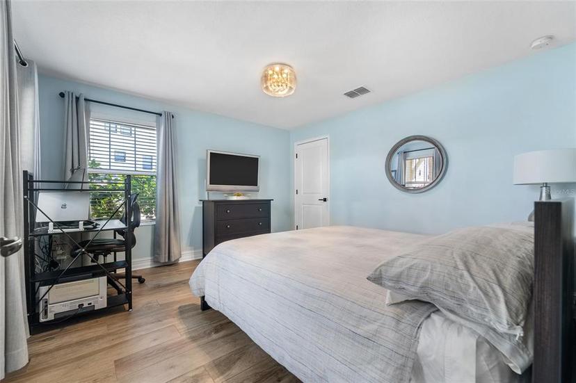 Picture of 4921 W Paul Avenue Unit 8, Tampa FL 33611
