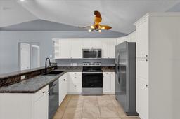 Picture of 927 Birch Avenue, Inverness, FL 34452