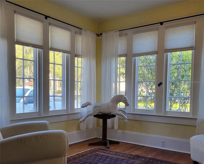 Picture of 411 NE 6Th Avenue, Gainesville FL 32601