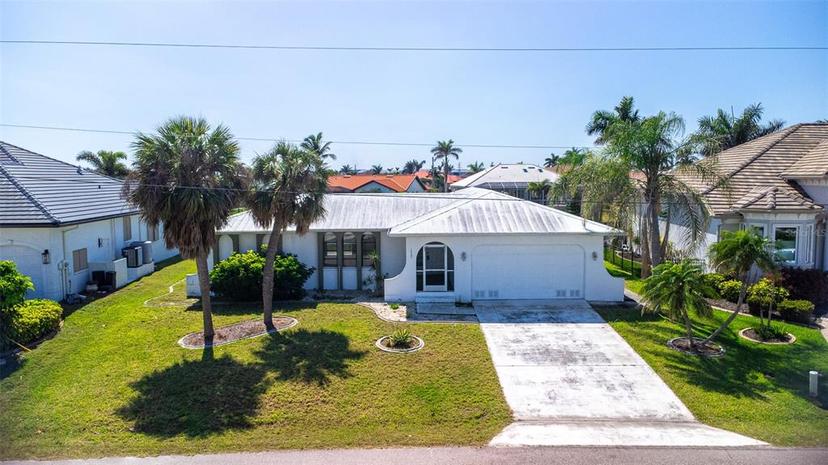 Picture of 1623 Redwing Court, Punta Gorda FL 33950