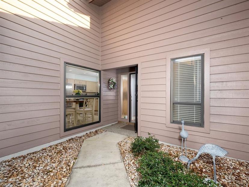 Picture of 3922 Wilshire Circle Unit 177, Sarasota FL 34238