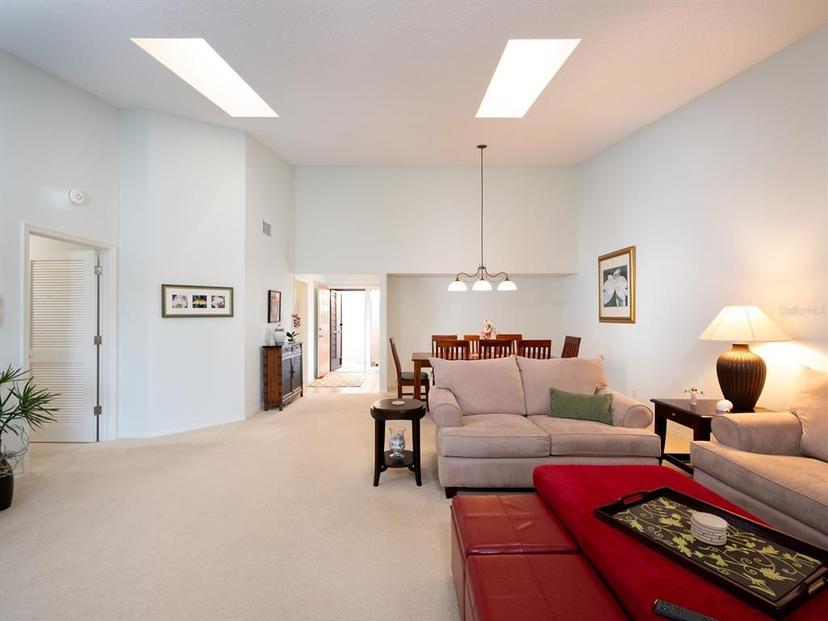 Picture of 3922 Wilshire Circle Unit 177, Sarasota FL 34238