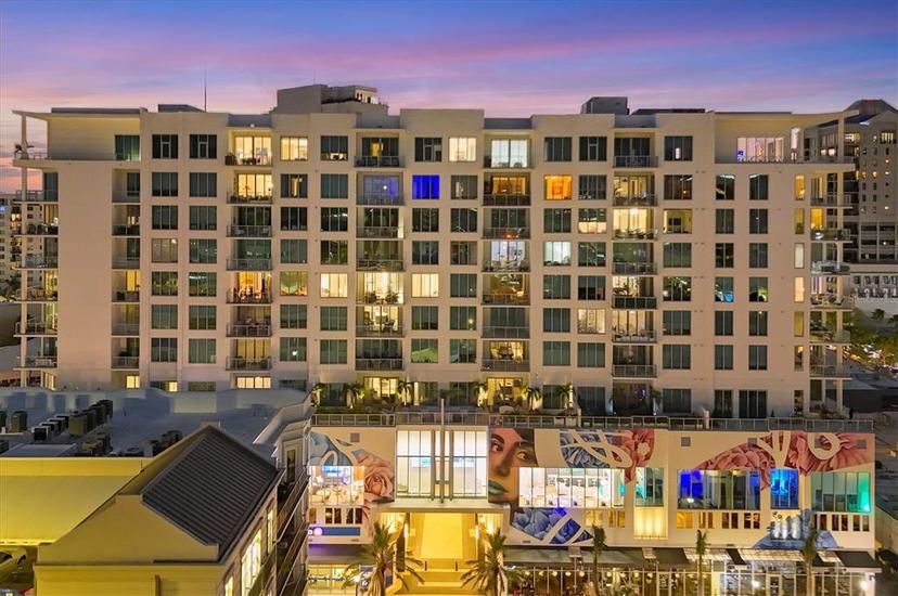 Picture of 111 S Pineapple Avenue Unit 804, Sarasota FL 34236