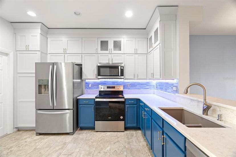 Picture of 672 Spring Lake Circle, Tarpon Springs FL 34688