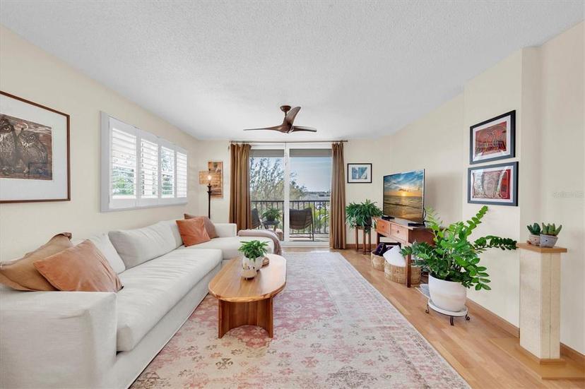 Picture of 1316 Pasadena Avenue S Unit 301, South Pasadena FL 33707