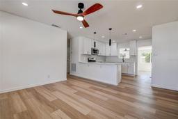 Picture of 4712 W Iowa Avenue, Tampa, FL 33616