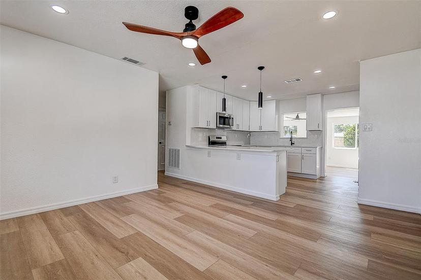 Picture of 4712 W Iowa Avenue, Tampa FL 33616