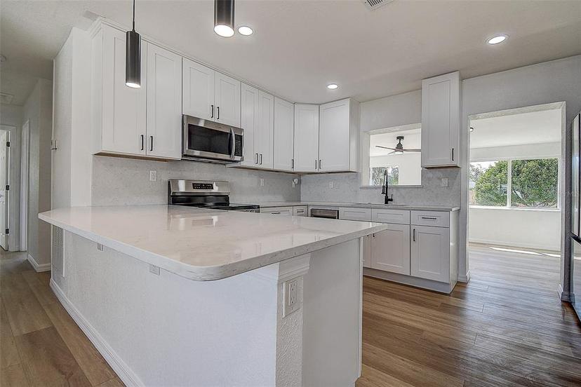 Picture of 4712 W Iowa Avenue, Tampa FL 33616