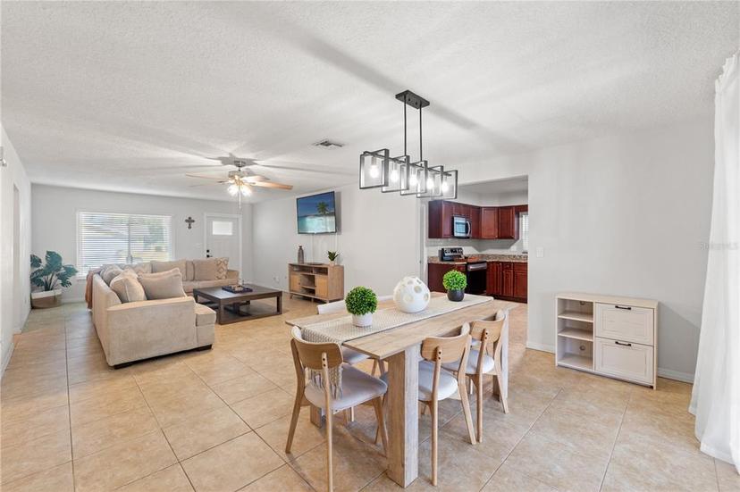 Picture of 422 Crosswinds Drive, Palm Harbor FL 34683