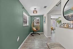 Picture of 4750 Burlington Avenue N, St Petersburg, FL 33713