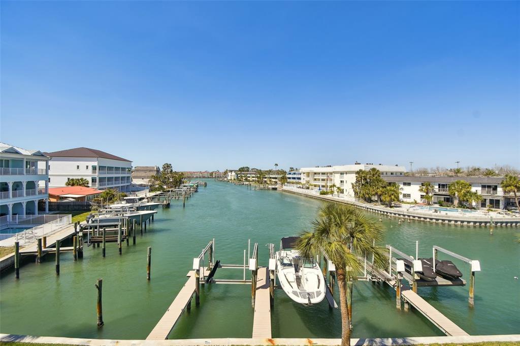 Picture of 156 117Th Avenue, Treasure Island, FL 33706