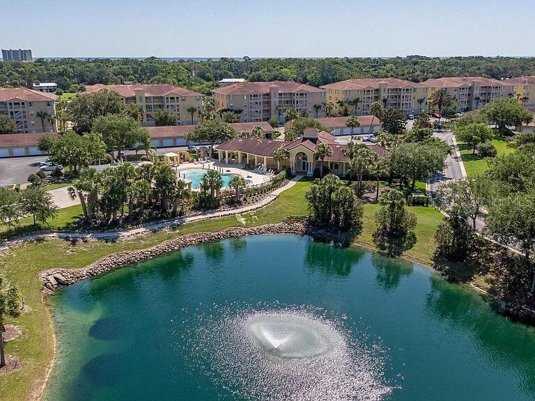 Picture of 800 Canopy Walk Lane Unit 822, Palm Coast FL 32137