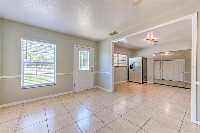 Picture of 10928 N 15Th Street, Tampa FL 33612