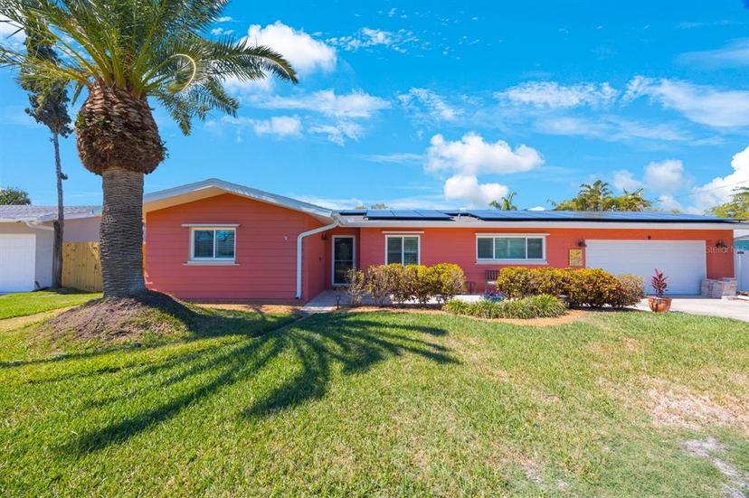 Picture of 1694 Harbor Circle W, Largo FL 33770
