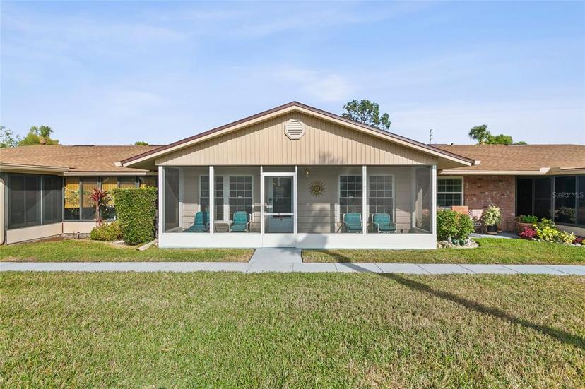 Picture of 1001 Plantation Drive Unit D5, Kissimmee FL 34741