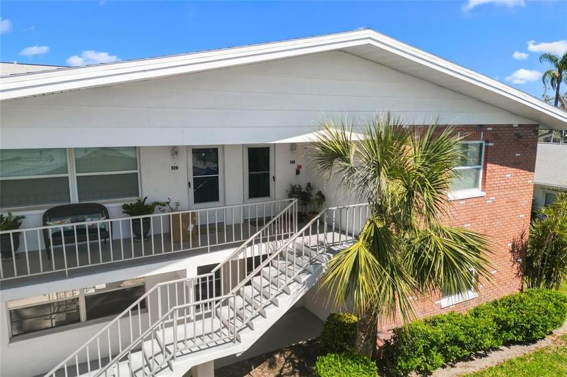 Picture of 330 Brandy Wine Drive Unit 330, Largo FL 33771