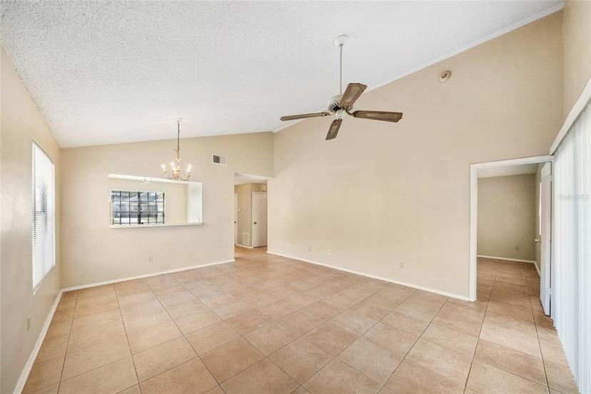 Picture of 605 Swallow Court, Apopka FL 32712