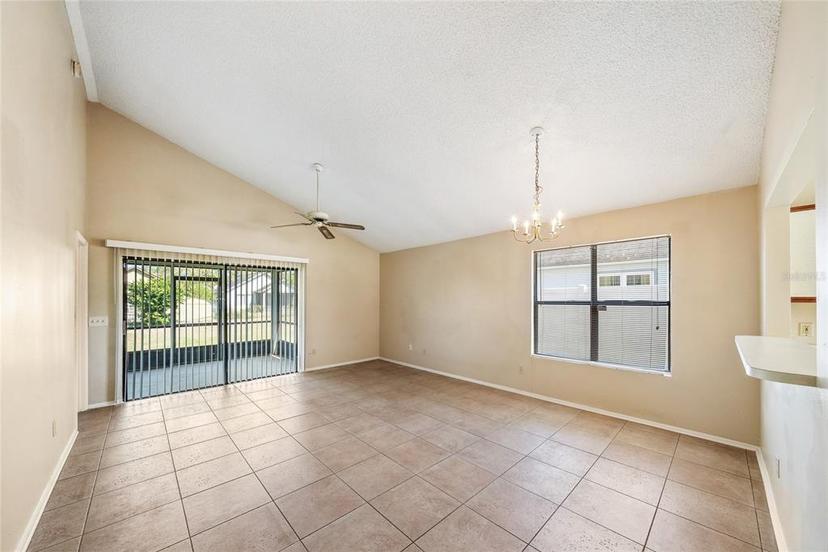 Picture of 605 Swallow Court, Apopka FL 32712