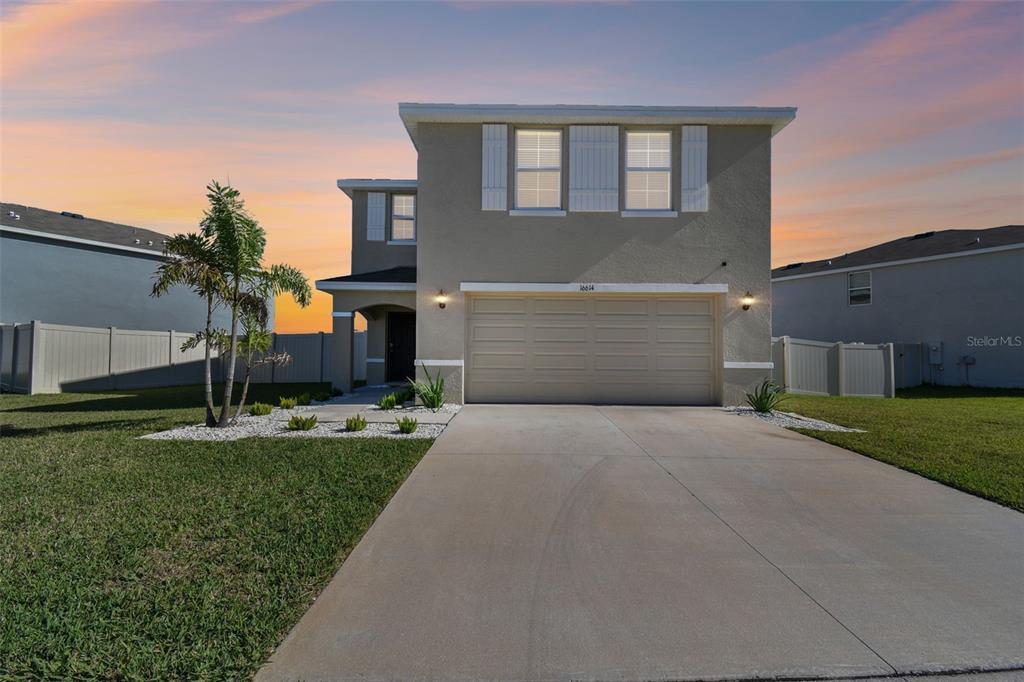Picture of 16614 Mosaic Oar Drive, Wimauma, FL 33598