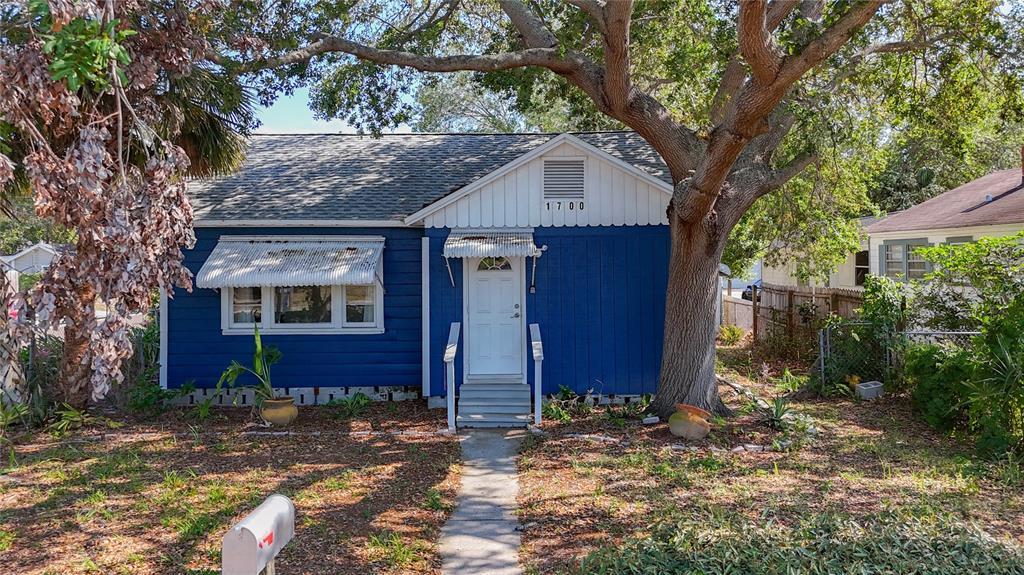 Picture of 1700 30Th Avenue N, St Petersburg, FL 33713