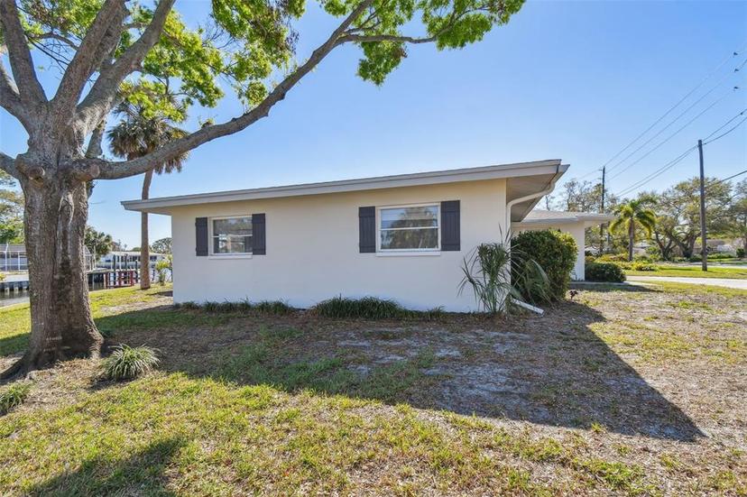 Picture of 5167 Venetian Boulevard Ne, St Petersburg FL 33703