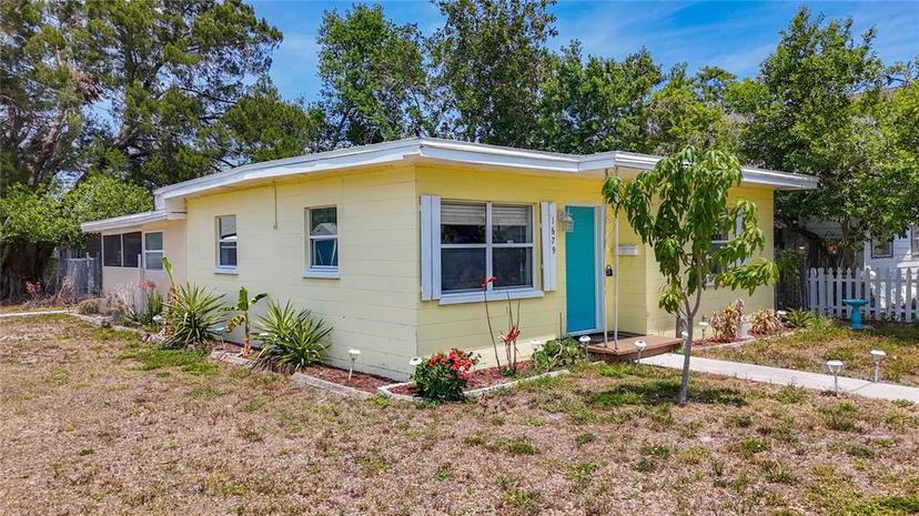 Picture of 1679 29Th Avenue N, St Petersburg FL 33713