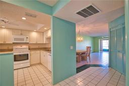 Picture of 405 Pine Hollow Circle Unit 405, Englewood, FL 34223