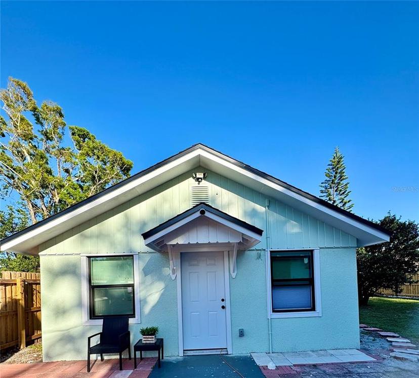 Picture of 1154 7Th Street Nw, Largo FL 33770