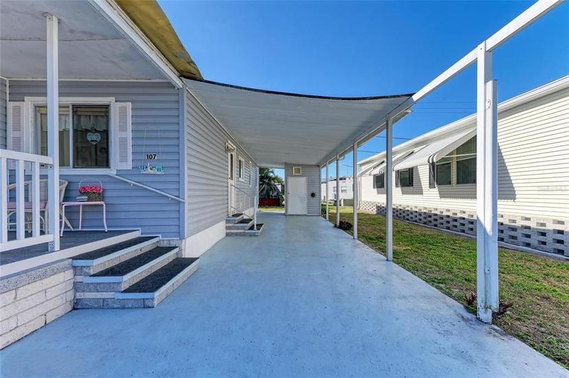 Picture of 5619 Bayshore Road Unit 107, Palmetto FL 34221