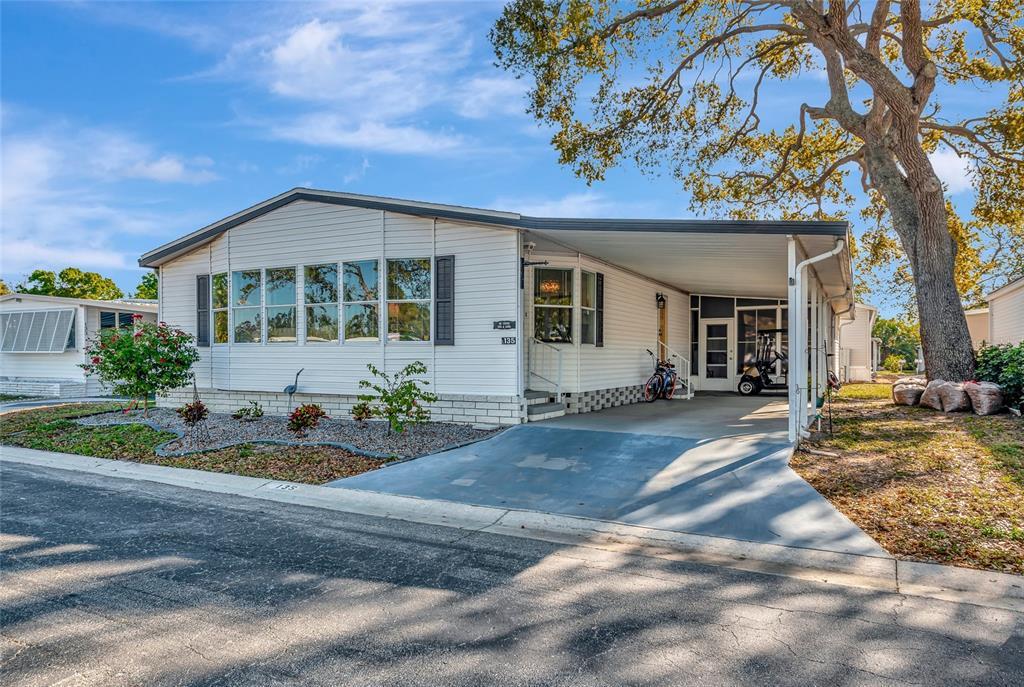 Picture of 135 Oakwood Lane, Sarasota, FL 34237