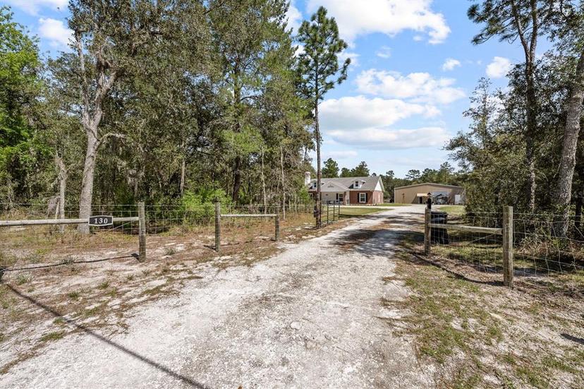 Picture of 130 Walker Avenue, Palatka FL 32177