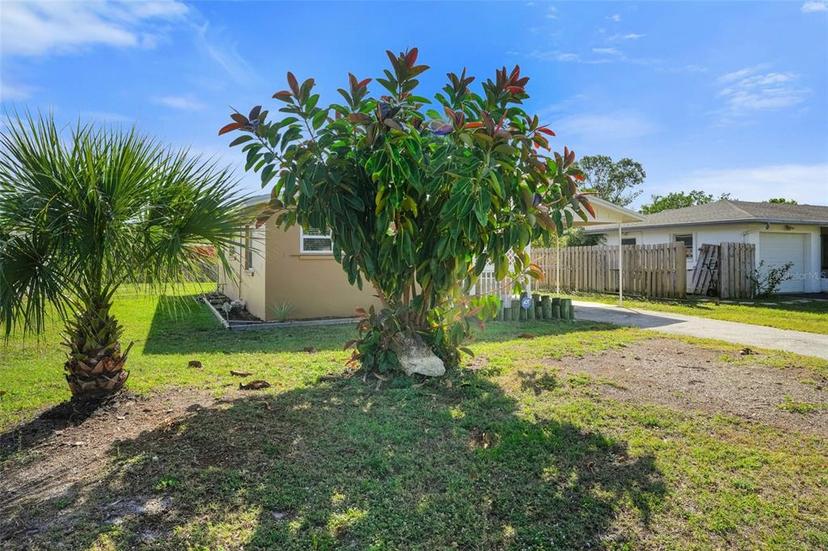 Picture of 4855 West Drive, Fort Myers FL 33907