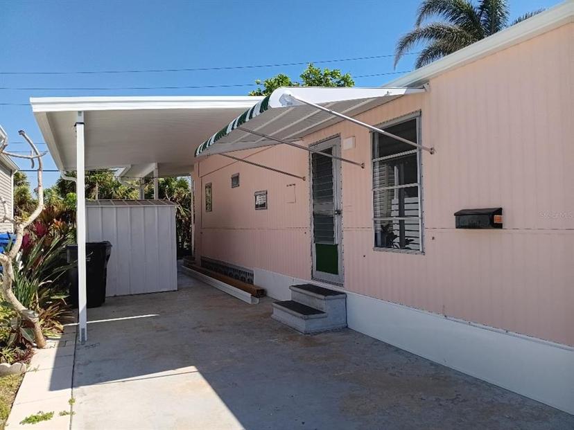 Picture of 871 S Green Circle, Venice FL 34285