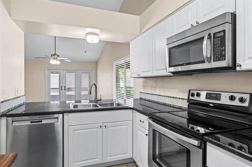Picture of 8409 Laurelon Place Unit 8409, Temple Terrace FL 33637
