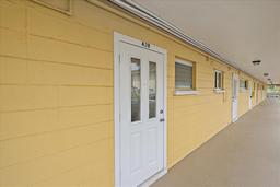 Picture of 2155 Wood Street Unit A20, Sarasota, FL 34237