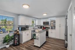 Picture of 2205 Peggy Dr, Holiday, FL 34690