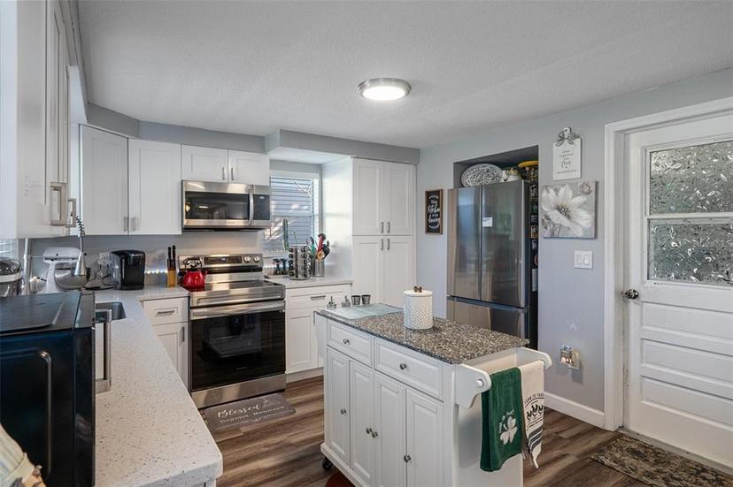 Picture of 2205 Peggy Dr, Holiday FL 34690
