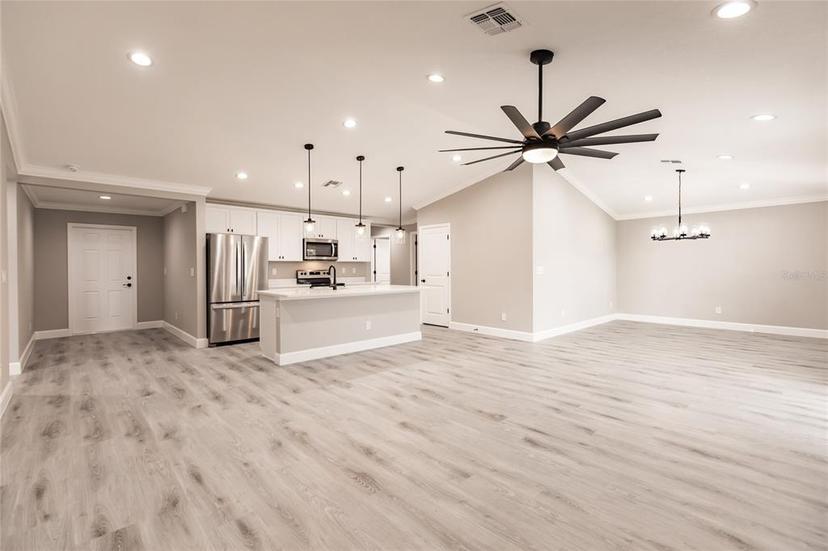 Picture of 914 SE 25Th Lane, Cape Coral FL 33904