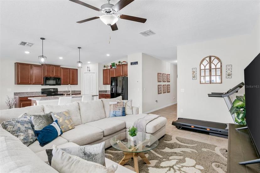 Picture of 10105 Paradise Fish Drive, Riverview FL 33578