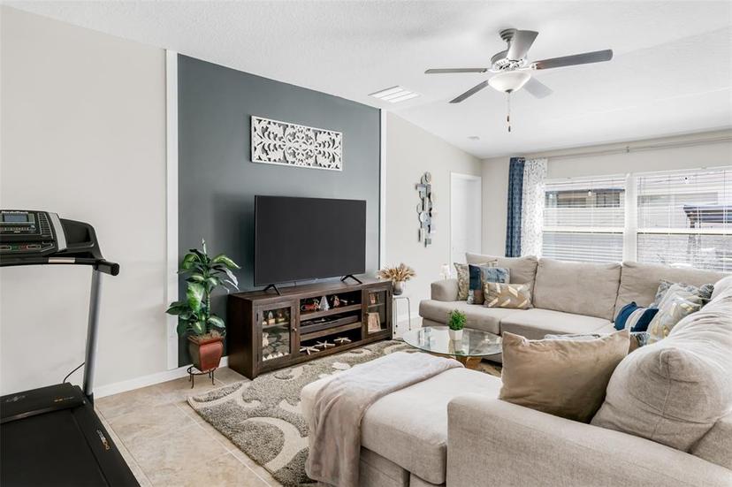 Picture of 10105 Paradise Fish Drive, Riverview FL 33578