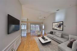 Picture of 1015 Hardwood Drive, Valrico, FL 33596