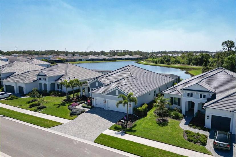 Picture of 2637 Butterfly Jasmine Trail, Sarasota FL 34240