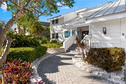 Picture of 517 Belle Isle Avenue, Belleair Beach, FL 33786