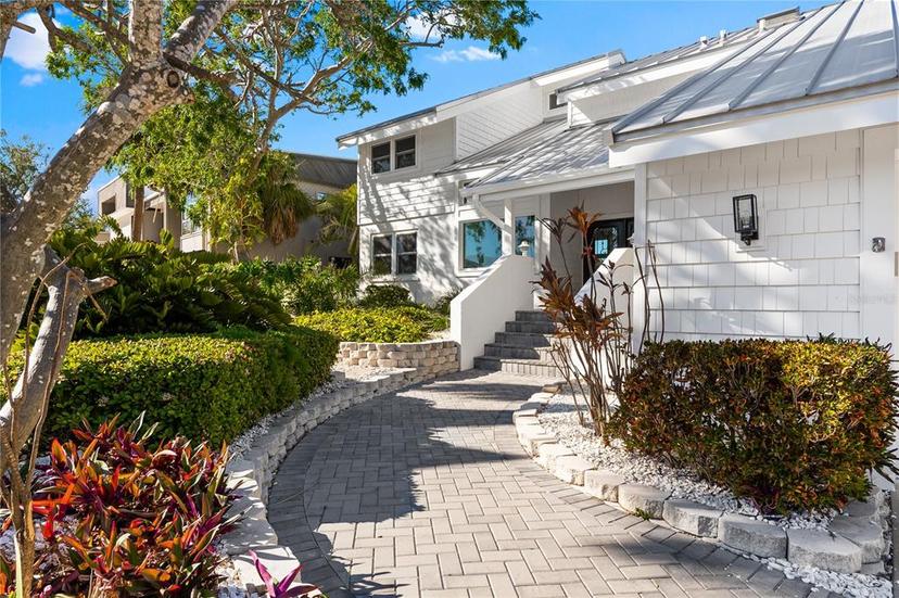 Picture of 517 Belle Isle Avenue, Belleair Beach FL 33786