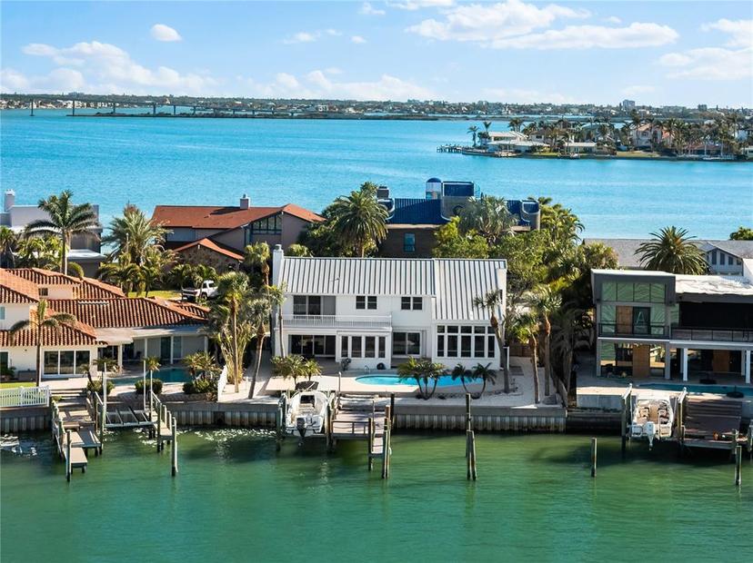 Picture of 517 Belle Isle Avenue, Belleair Beach FL 33786