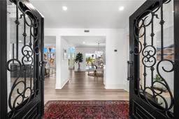 Picture of 517 Belle Isle Avenue, Belleair Beach, FL 33786