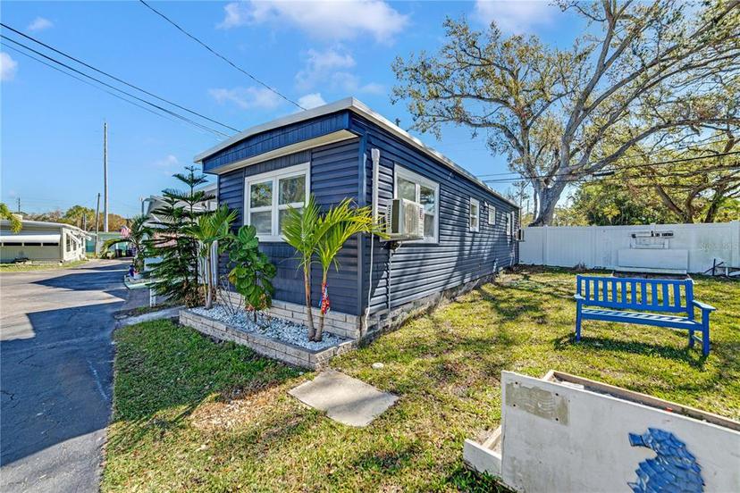 Picture of 4271 85Th Way N Unit 5, St Petersburg FL 33709