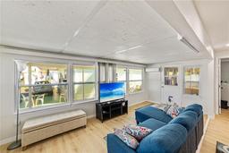 Picture of 4271 85Th Way N Unit 5, St Petersburg, FL 33709