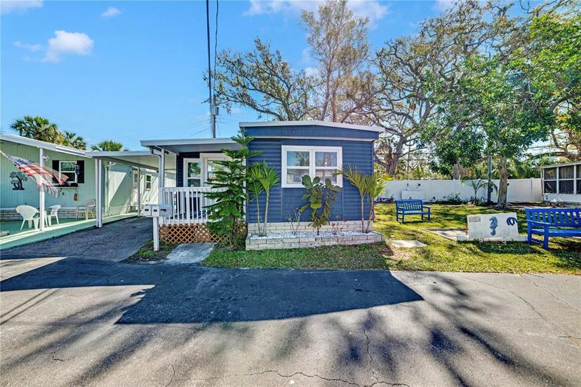 Picture of 4271 85Th Way N Unit 5, St Petersburg FL 33709