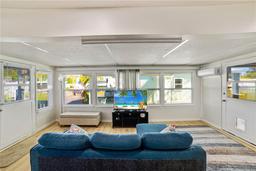 Picture of 4271 85Th Way N Unit 5, St Petersburg, FL 33709